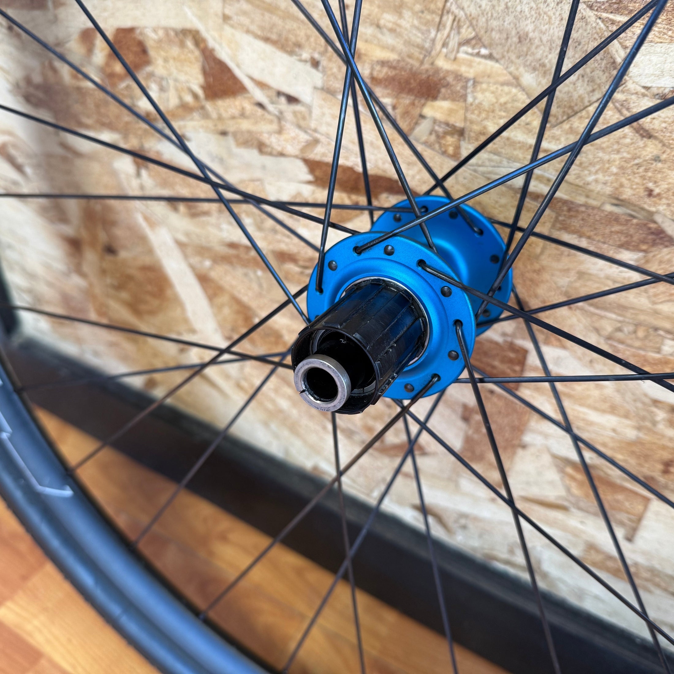 HED Belgium+ w/ Chris King R45D Matte Turquoise Hubs - Pre-owned