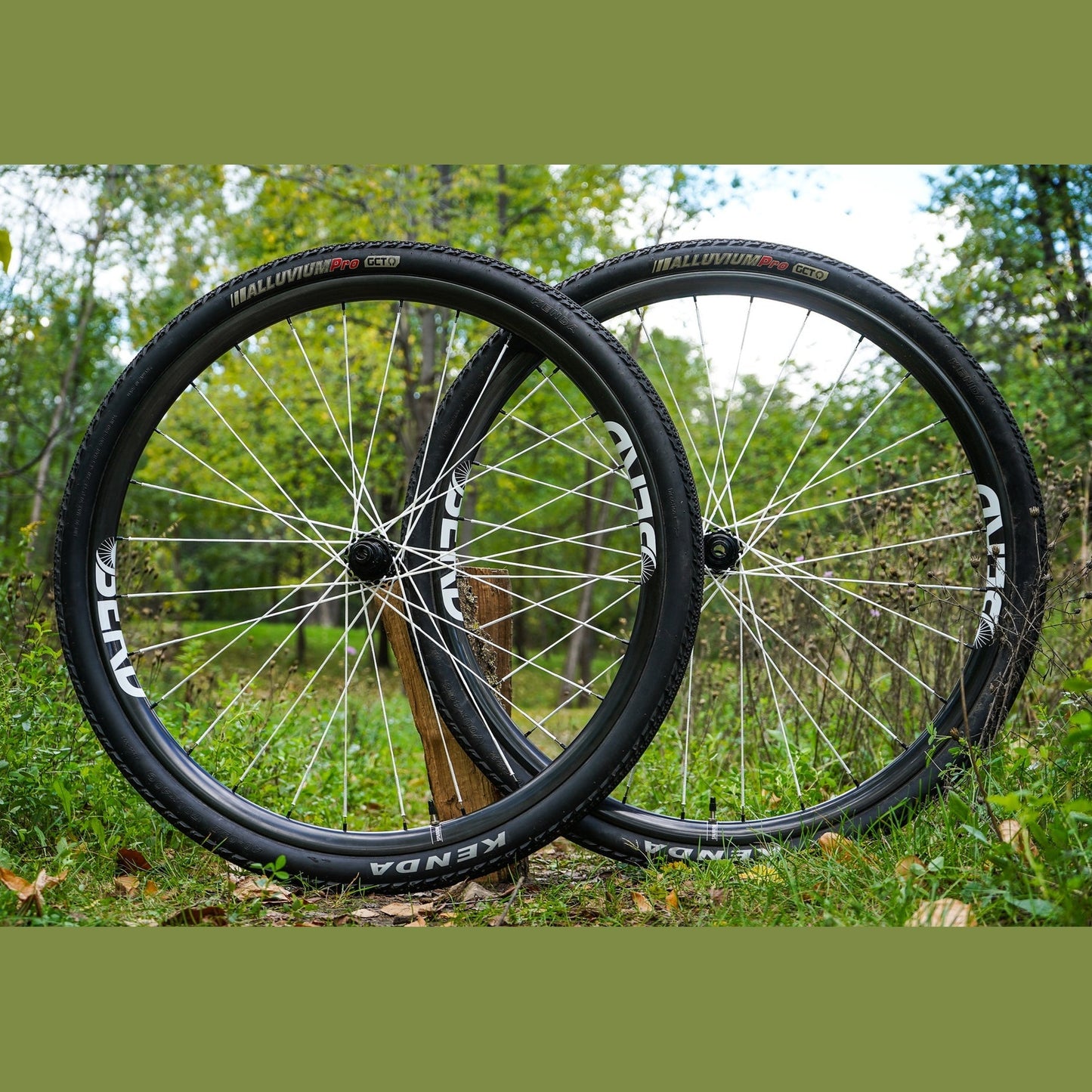 Berd Sparrow Carbon Gravel Wheels