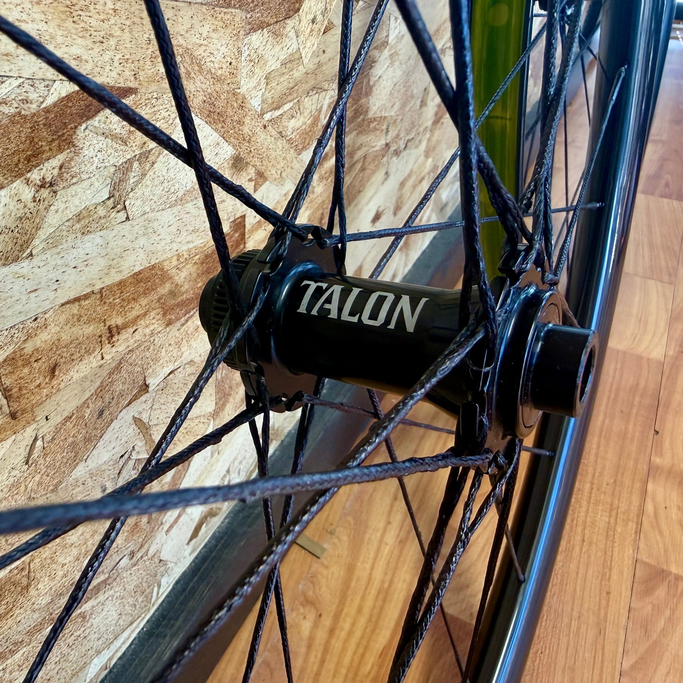 Local Velo Custom Gravel Wheelset - Light Bicycle AR25 + Berd Polylite Spokes + Berd Talon Hubs - XDR, Centerlock